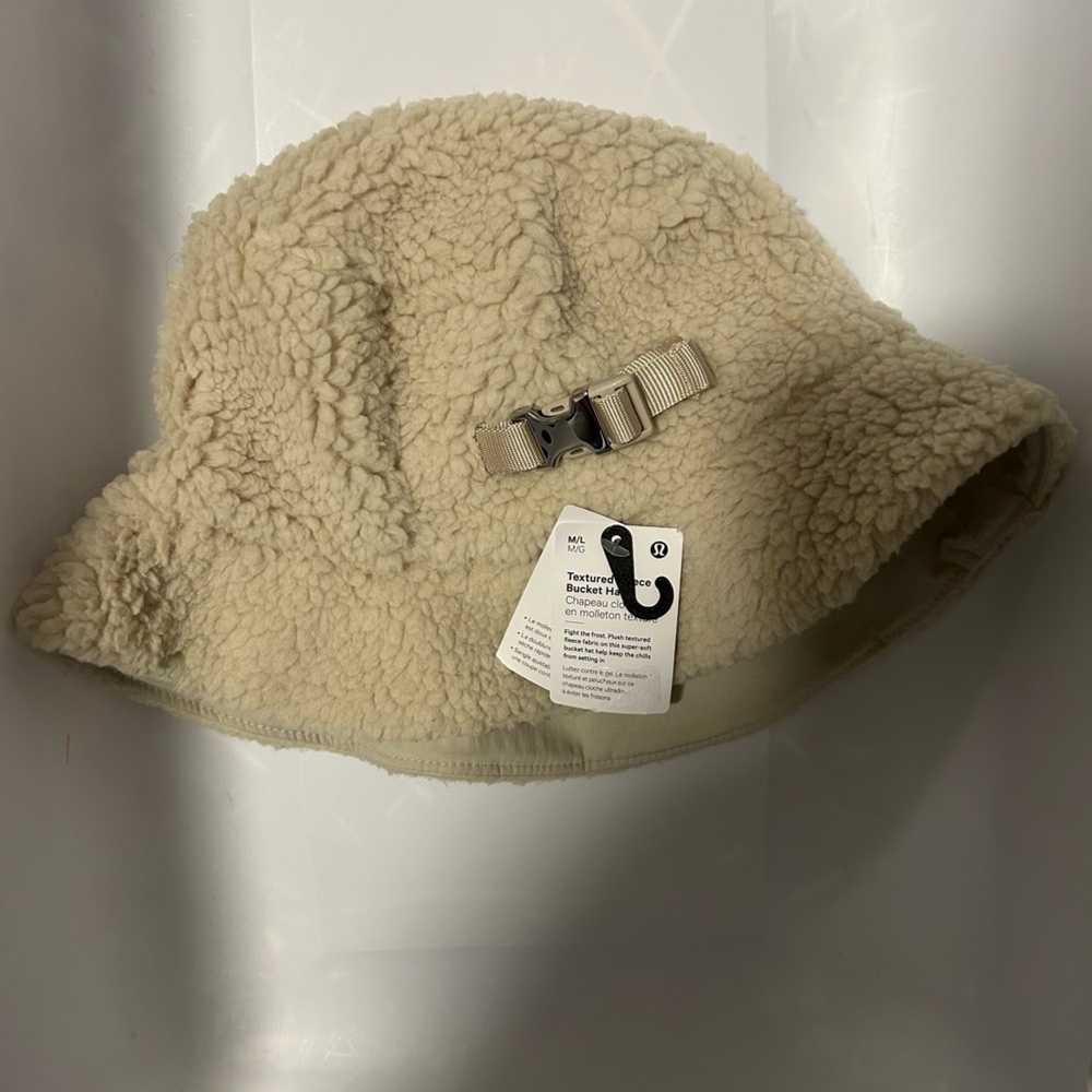 Lululemon Textured Fleece Bucket Hat M/L
